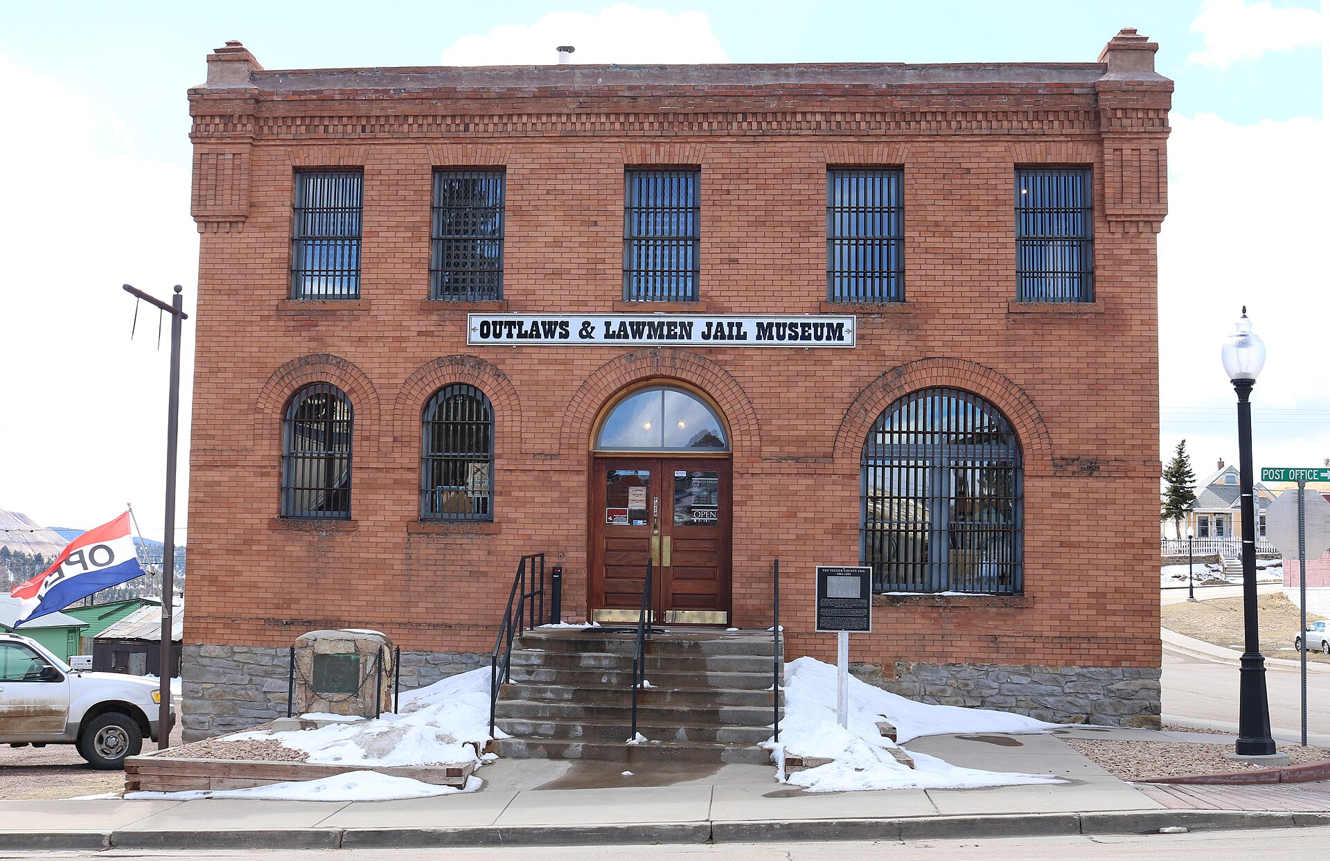 Outlaws and Law Men Jail Museum
