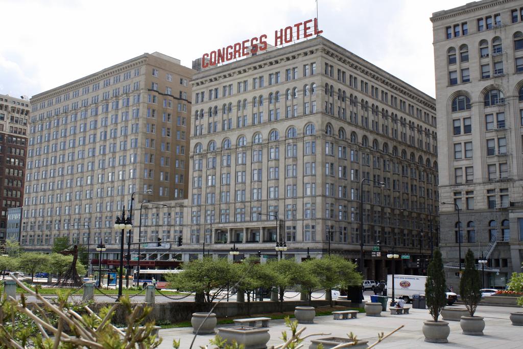 The Congress Plaza Hotel and Convention Center paranormal