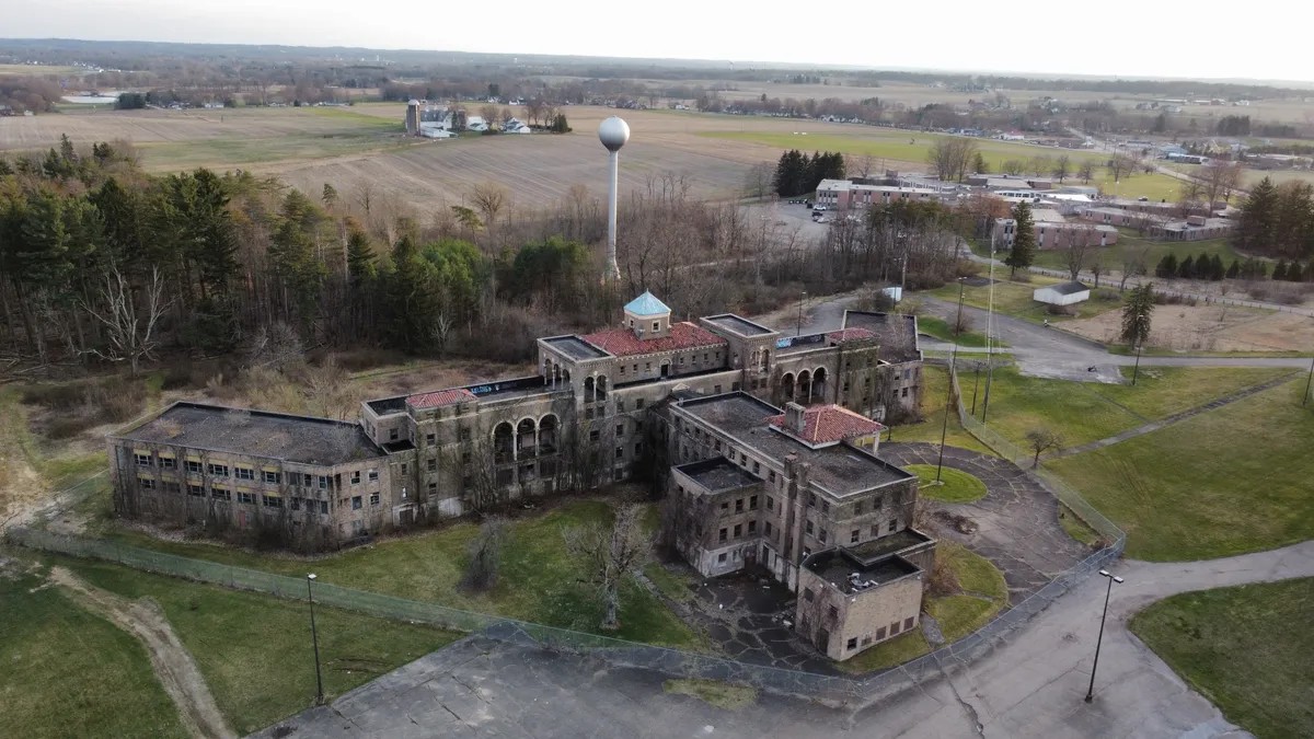 Molly Stark Sanatorium in Louisville