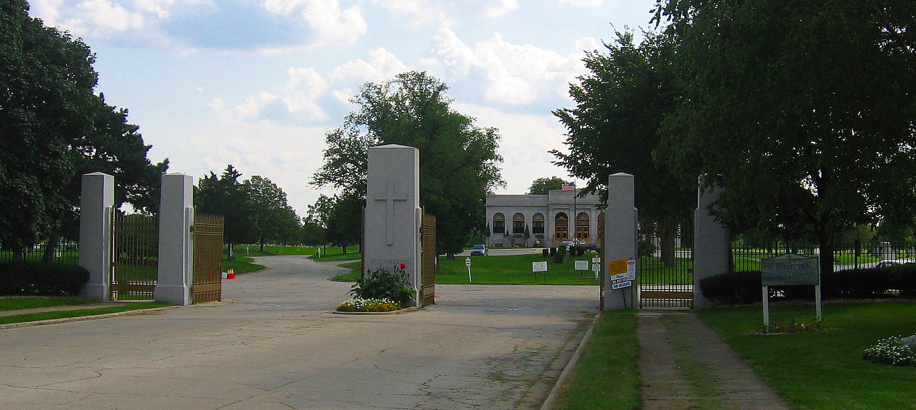 Resurrection Catholic Cemetery & Mausoleums